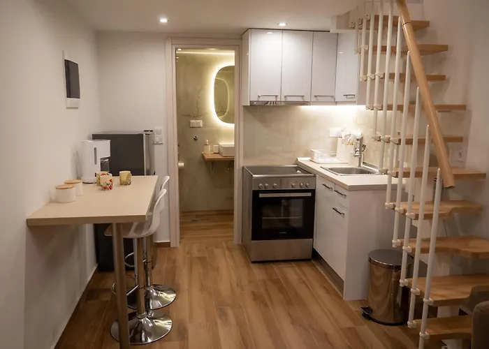 Cozy Loft * 塞萨洛尼基