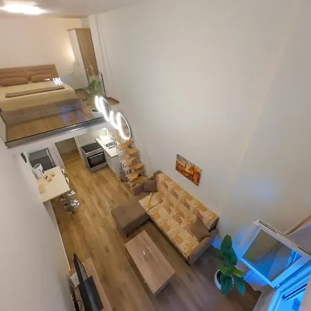 Cozy Loft Close To Tessalónica