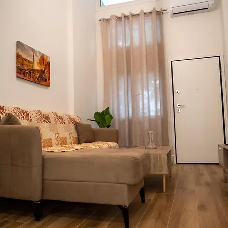 Cozy Loft Close To Tessalónica